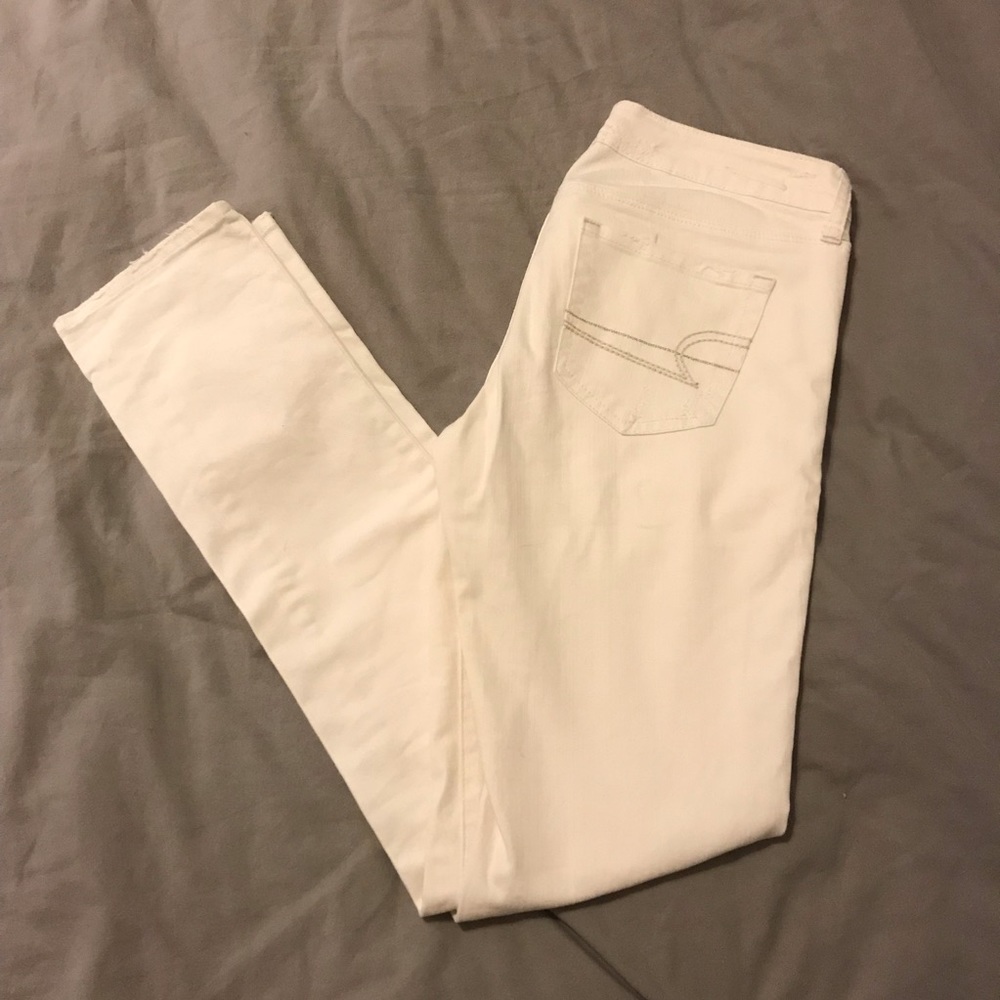 AE White Skinny Jeans